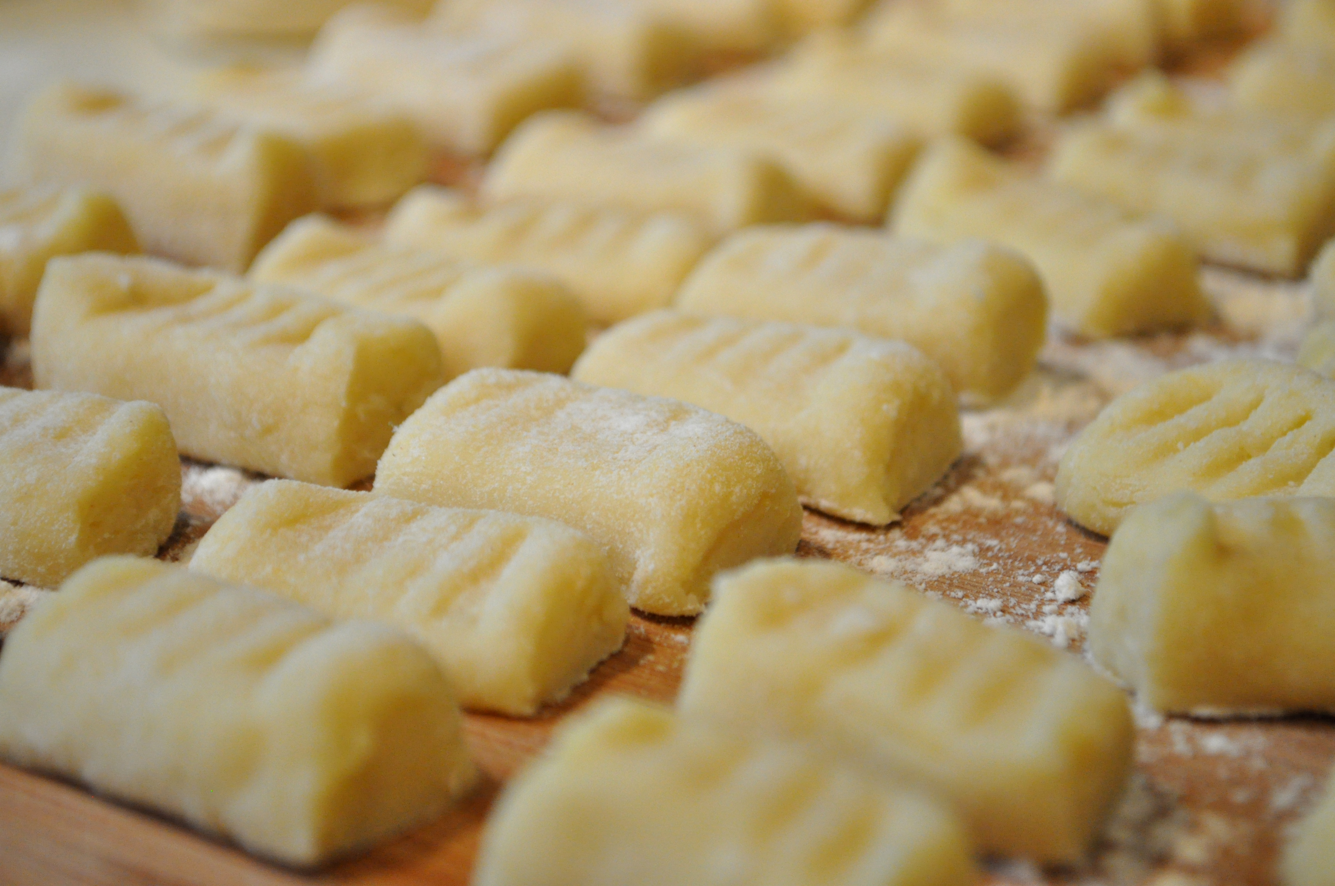 COOKING AS ROMANS DO: Gnocchi World